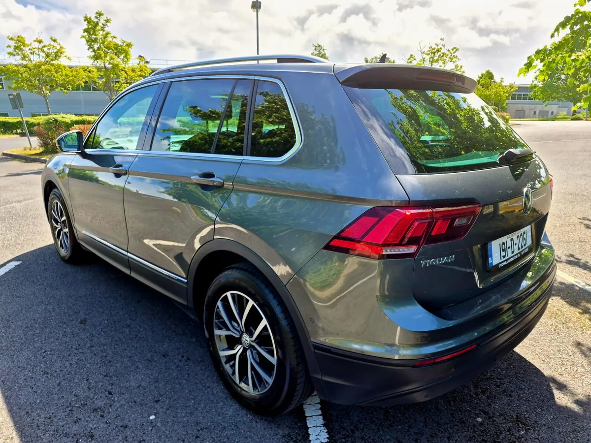 2019 VOLKSWAGEN TIGUAN CL 2.0 TDI GLASS ROOF - Image 2