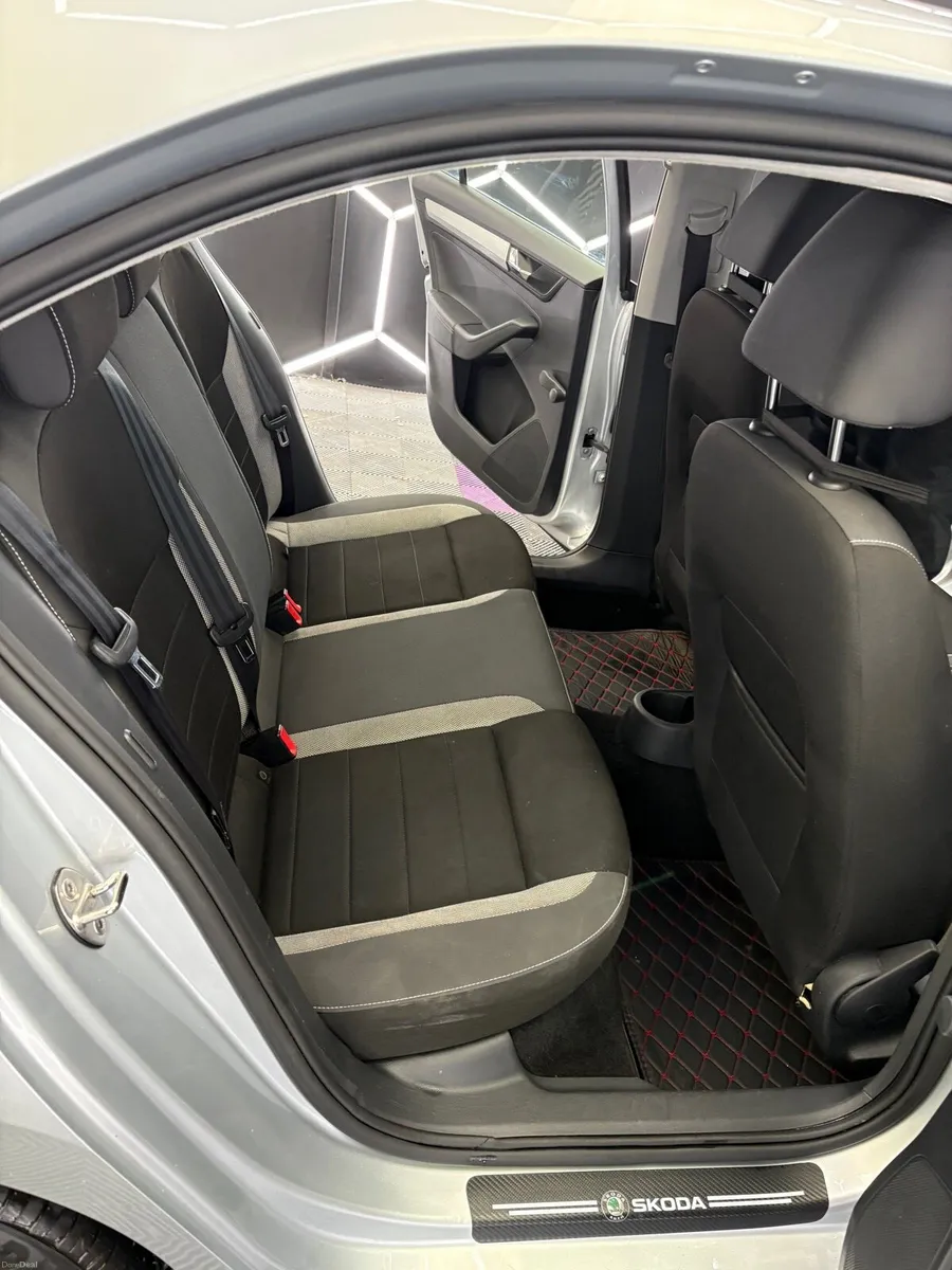 Skoda Rapid - Image 4