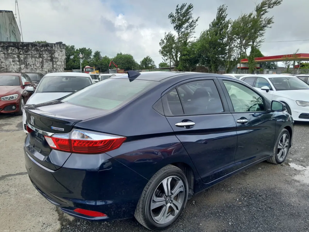Honda Grace 1.5 Petrol HYBRID EX SPECIAL STYLE - A - Image 3