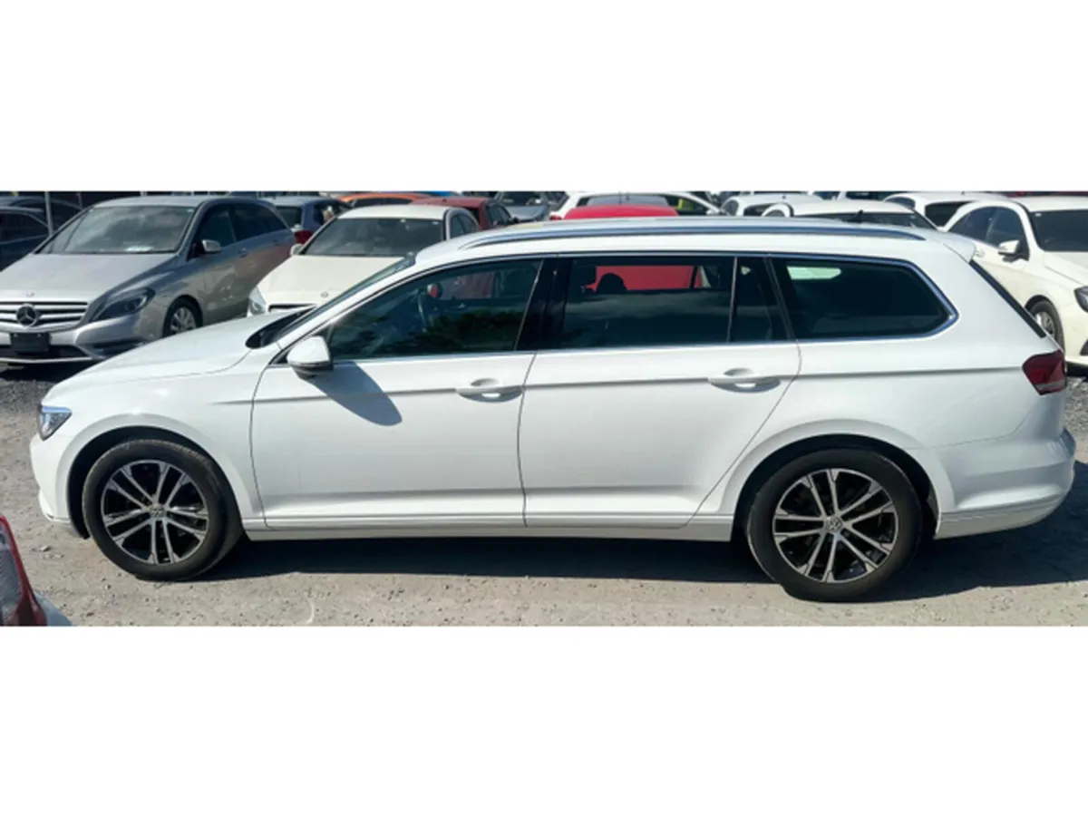 Volkswagen Passat TSI BLUEMOTION COMFORT LINE AUTO - Image 4