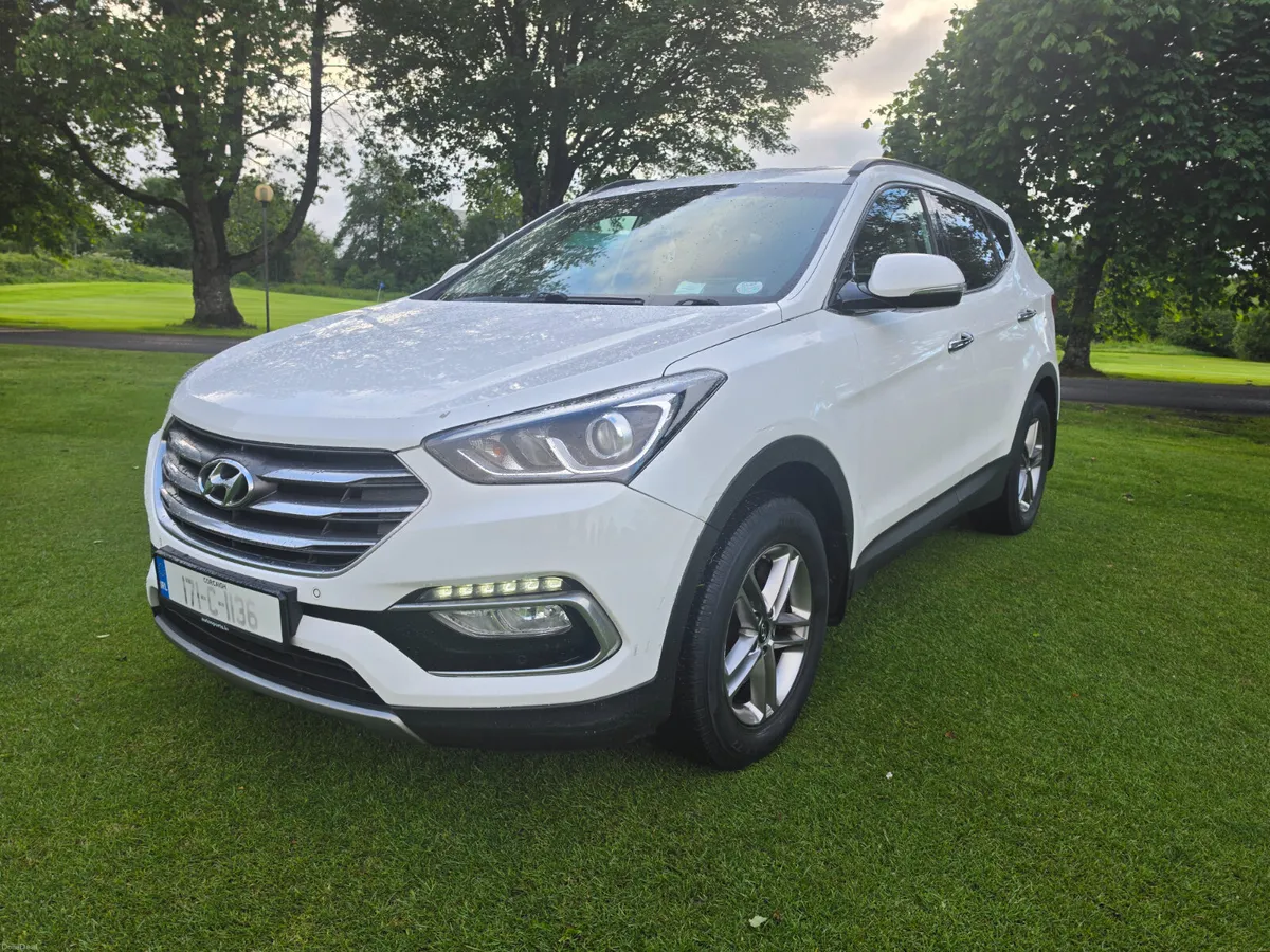Hyundai Santa Fe 2.2  ( NCT and TAX ) !!! - Image 2