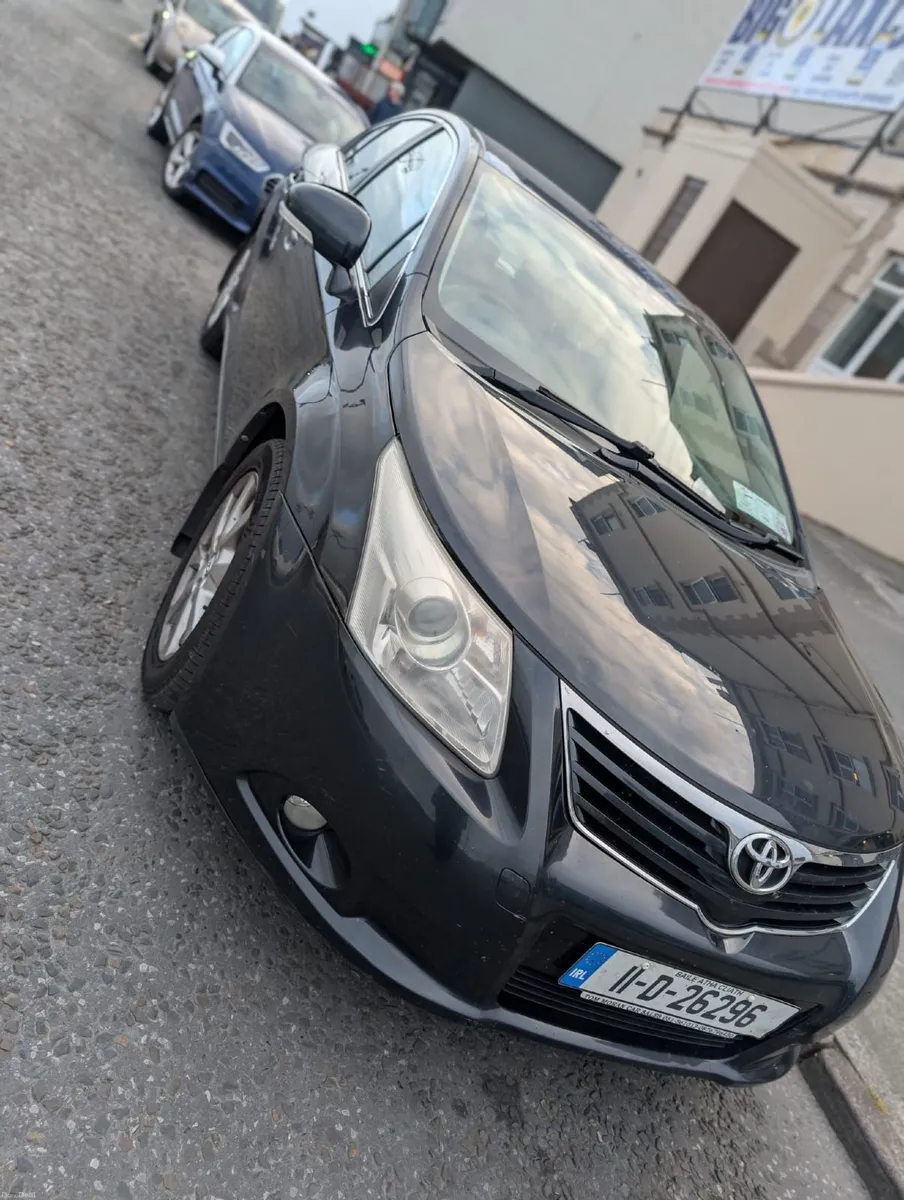 Toyota Avensis 2011 - Image 5