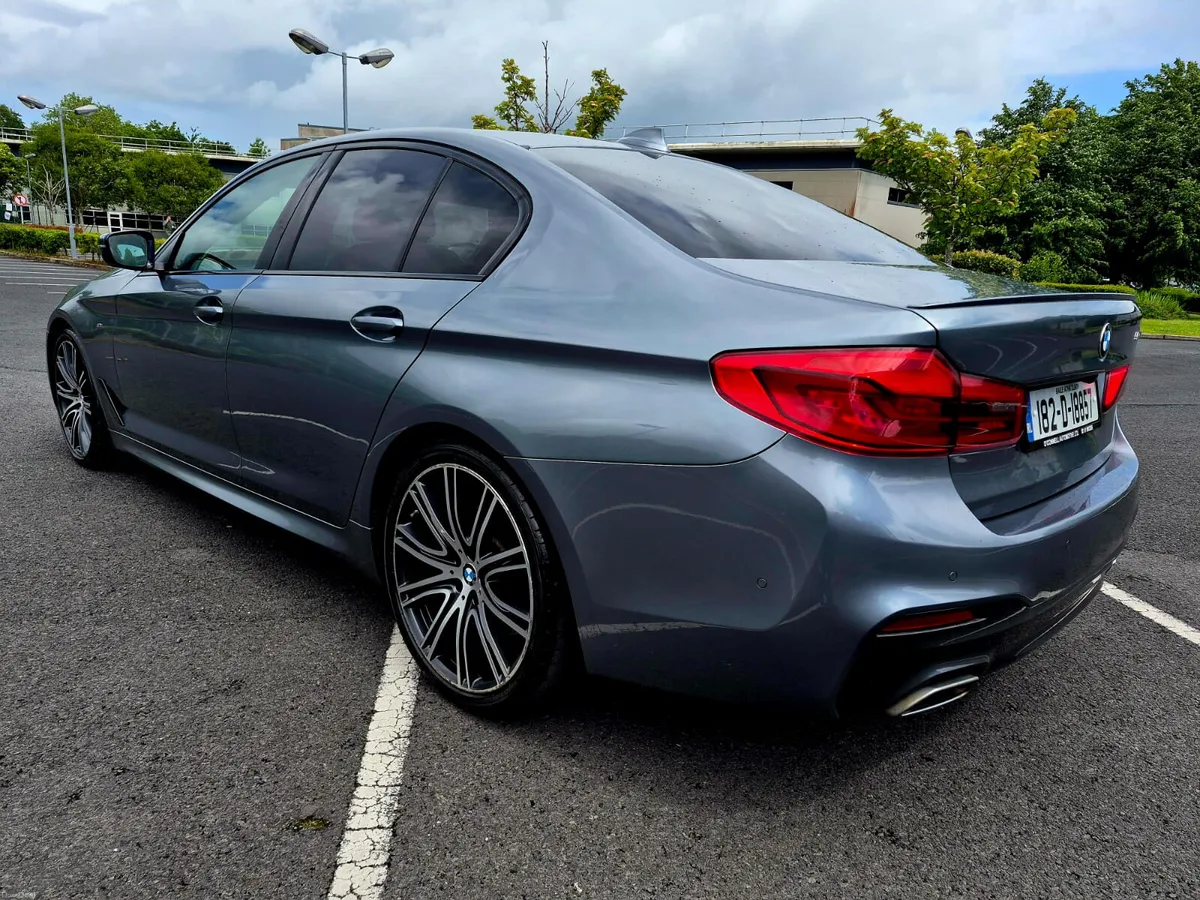 2018 BMW 530i M SPORT  AUTOMATIC  SUNROOF - Image 3