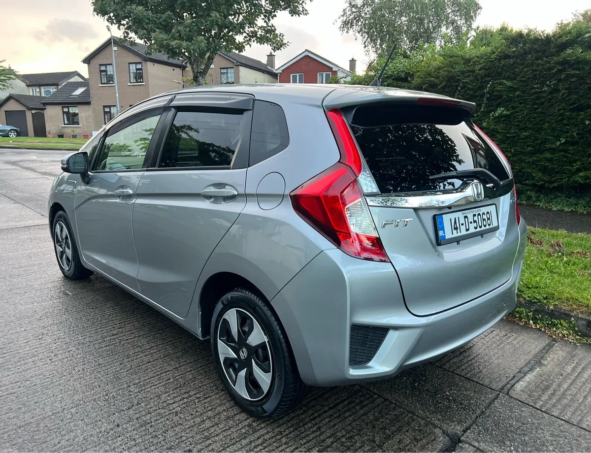 Honda Fit Auto Hybrid New Nct: 14/01/27 & 30/06/26 - Image 4
