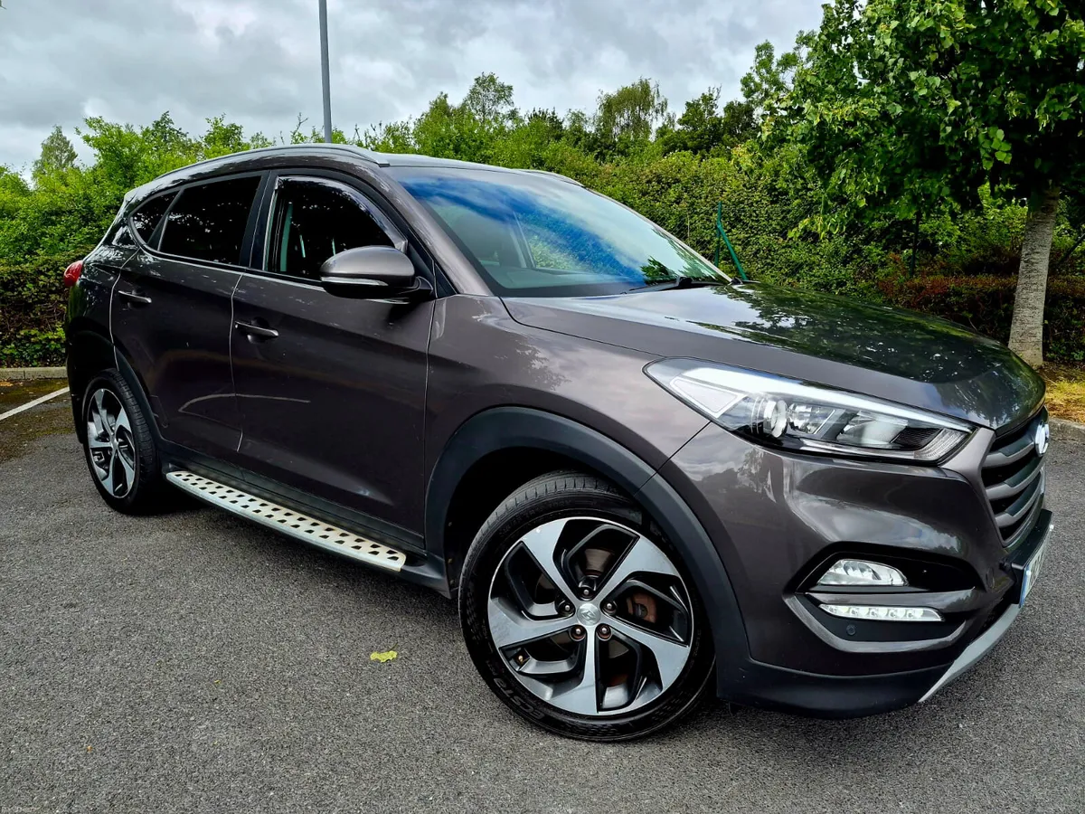 2018 HYUNDAI TUCSON 1.7D EXECUTIVE SE LOW MILES - Image 1