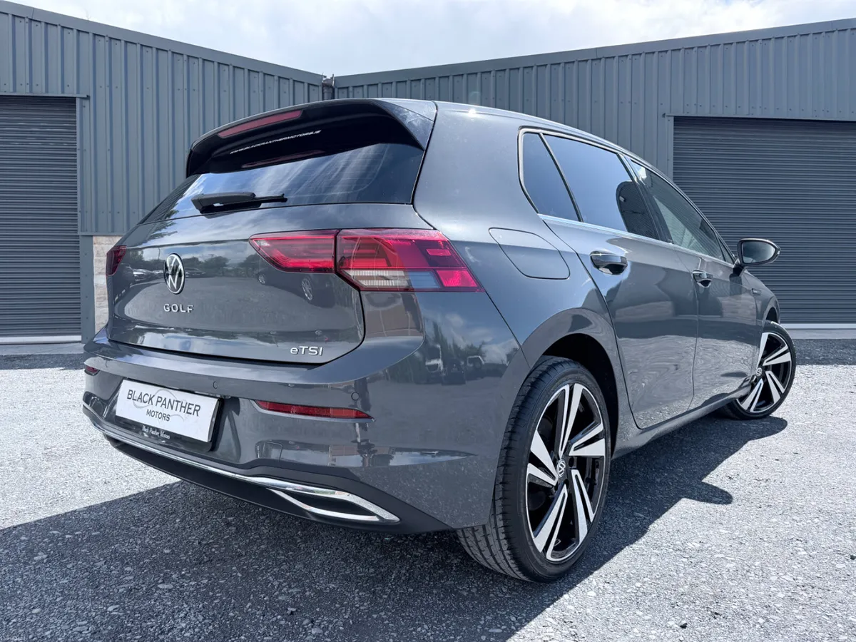 Volkswagen Golf 201’ Style 1.5 MHEV AUTO LOW KMs - Image 4