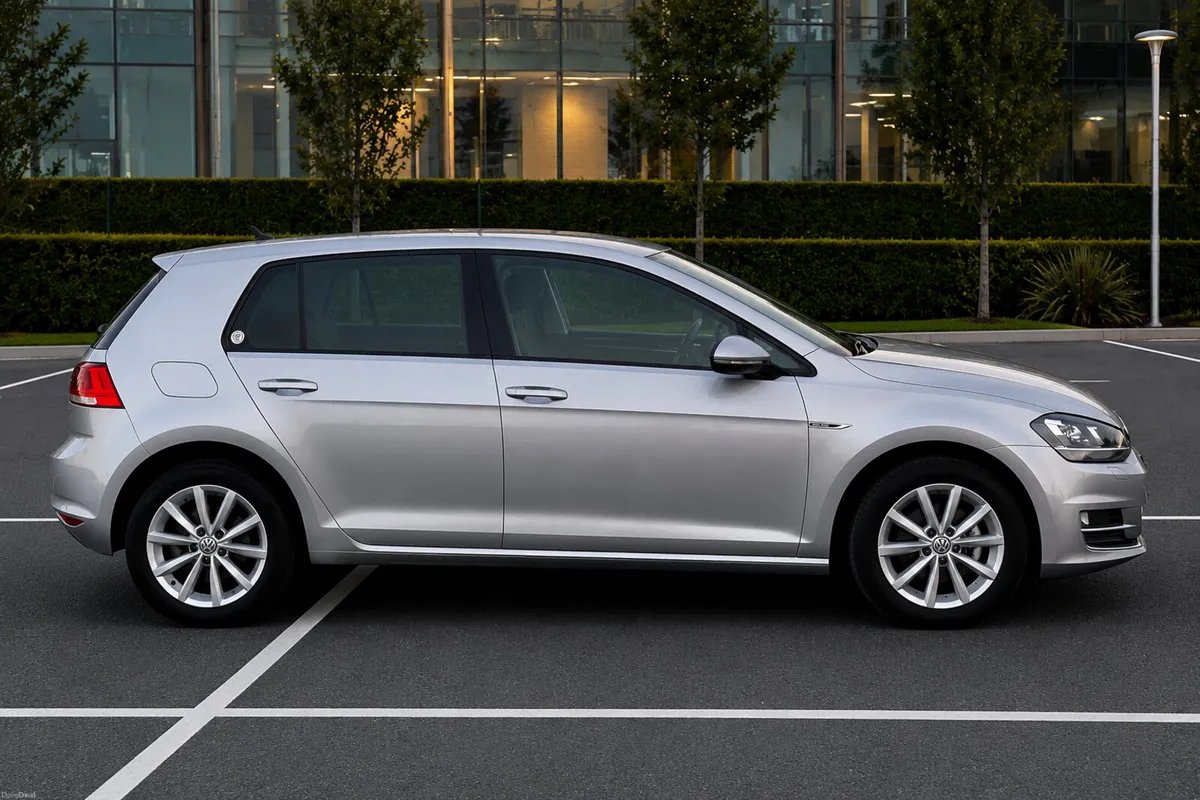 ❁ VW Golf ❁ 1.2 TSI Auto ❁ Low Mileage ❁Full Spec❁ - Image 4
