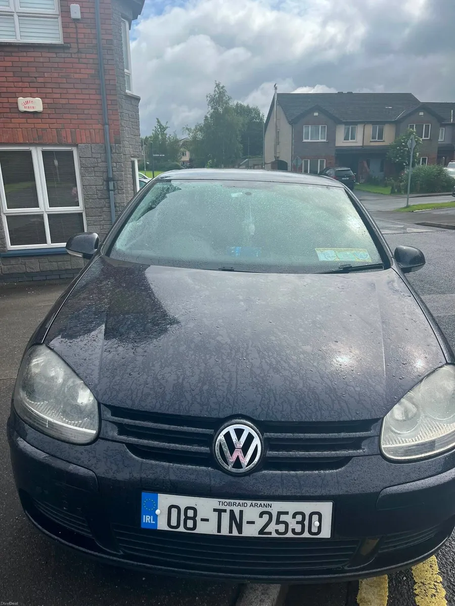 Volkswagen Golf Black - Image 1