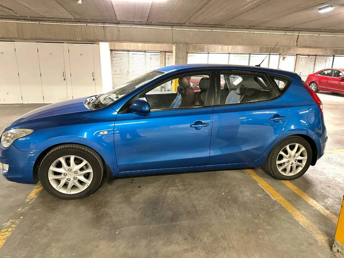 Hyundai i30 2008 - Image 2