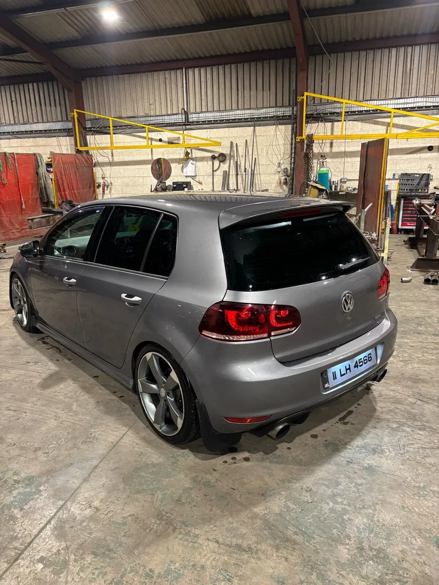 Volkswagen Golf - Image 4