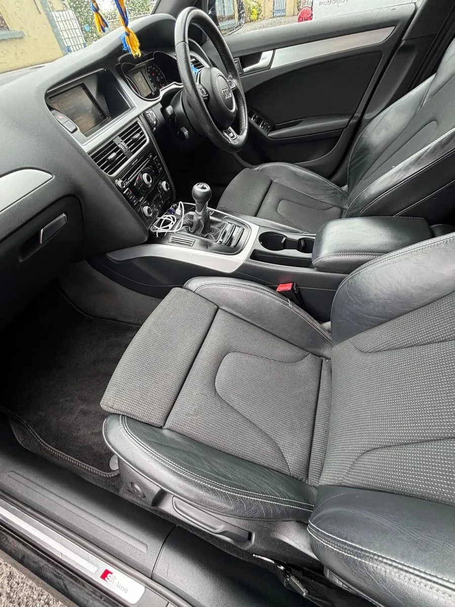 Audi A4 S line - Image 4
