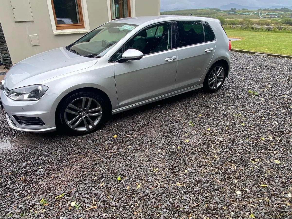 Volkswagen Golf Highline - Sports Edition - Image 4