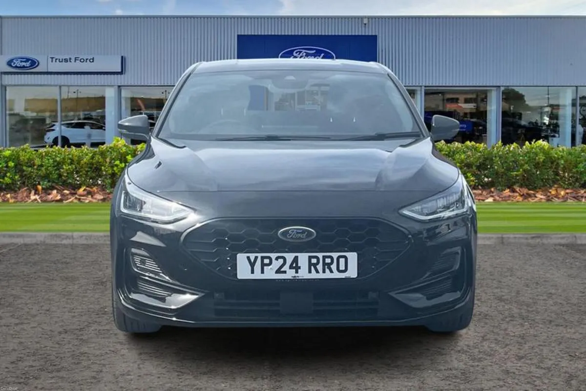 Ford Focus 1.0 EcoBoost Hybrid mHEV 155 ST-Line 5d - Image 6