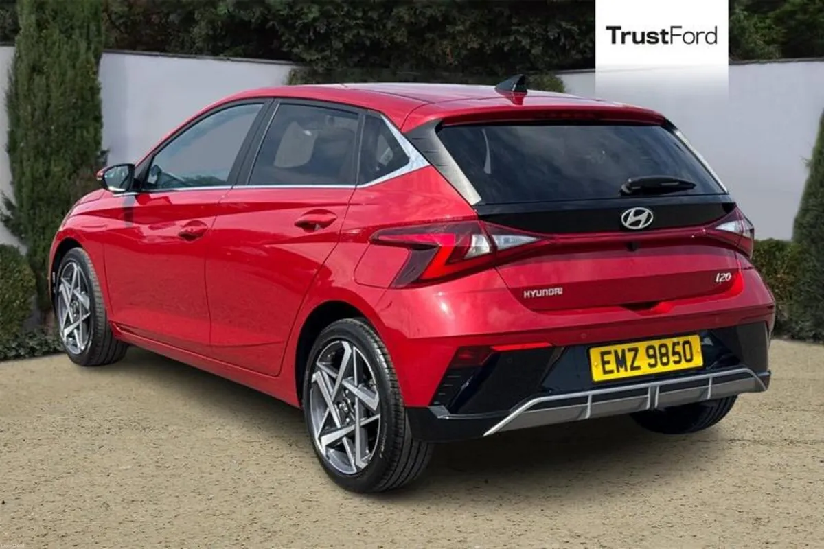 Hyundai i20 Ultimate - Image 2