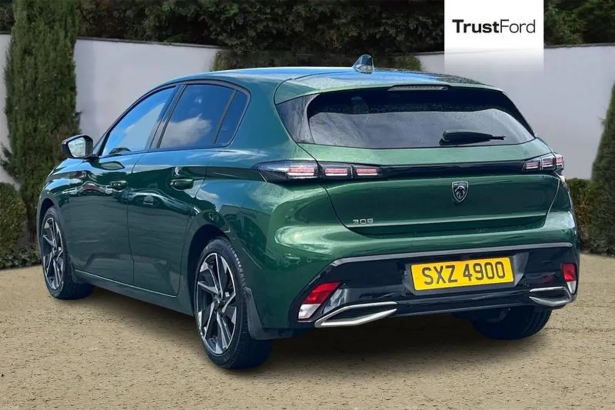Peugeot 308 PureTech Allure Premium - Image 2