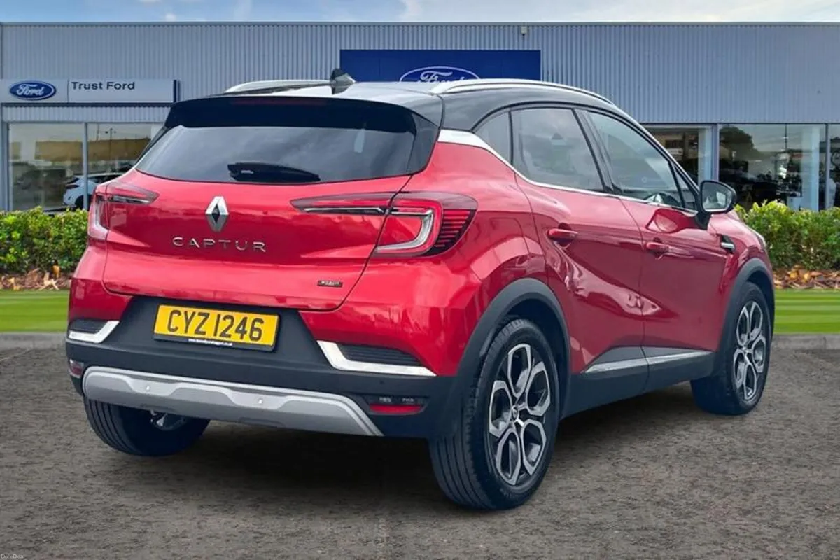 Renault Captur Techno - Image 4