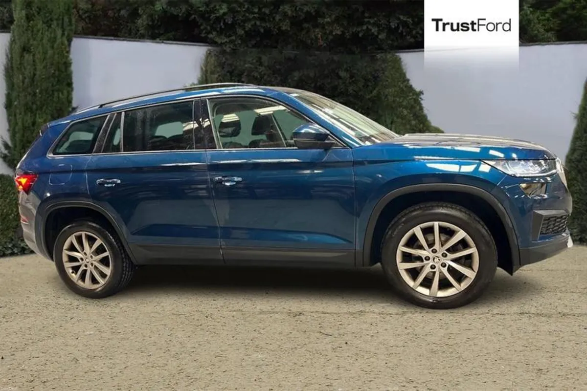 Skoda Kodiaq 1.5 TSI ACT SE SUV 5dr Petrol Manual - Image 3