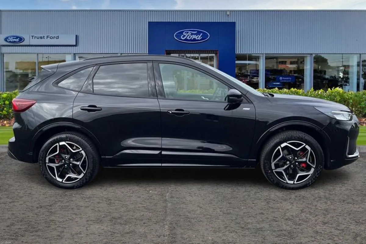 Ford Kuga ST-Line X - Image 3