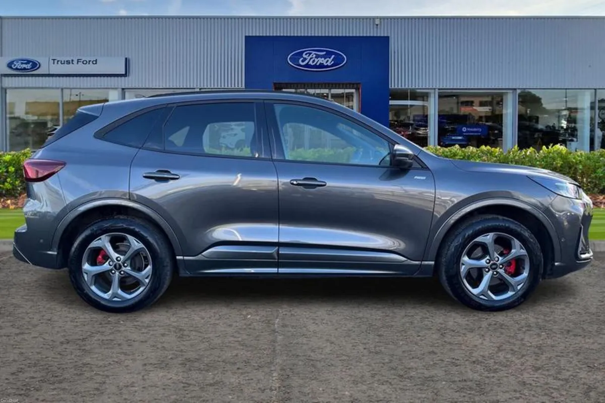 Ford Kuga ST-Line - Image 3