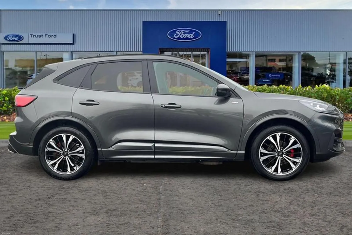 Ford Kuga ST-Line X Edition - Image 3