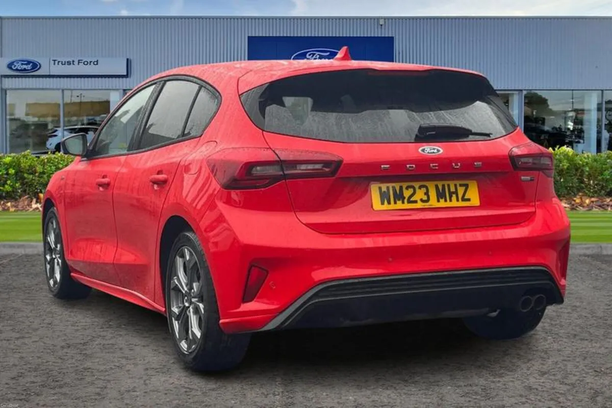 Ford Focus ST-Line Edition - Image 2