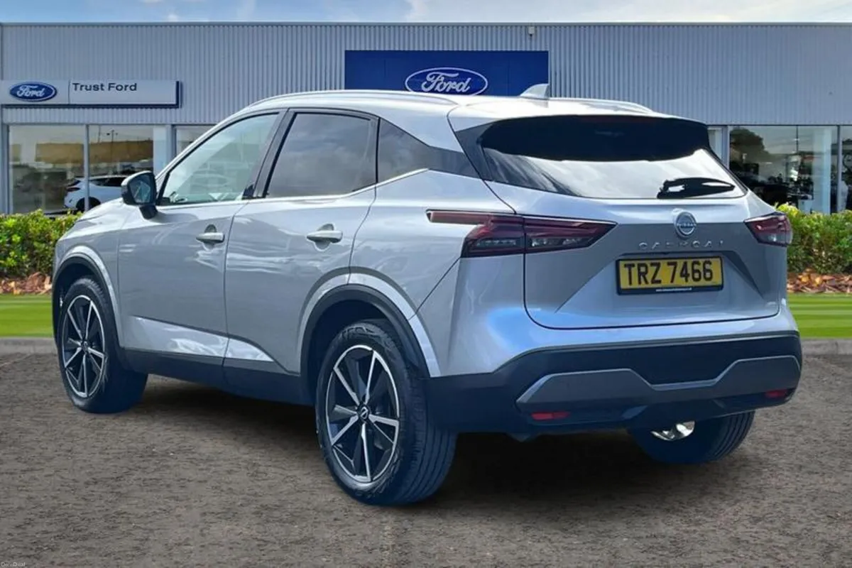 Nissan Qashqai Tekna - Image 2