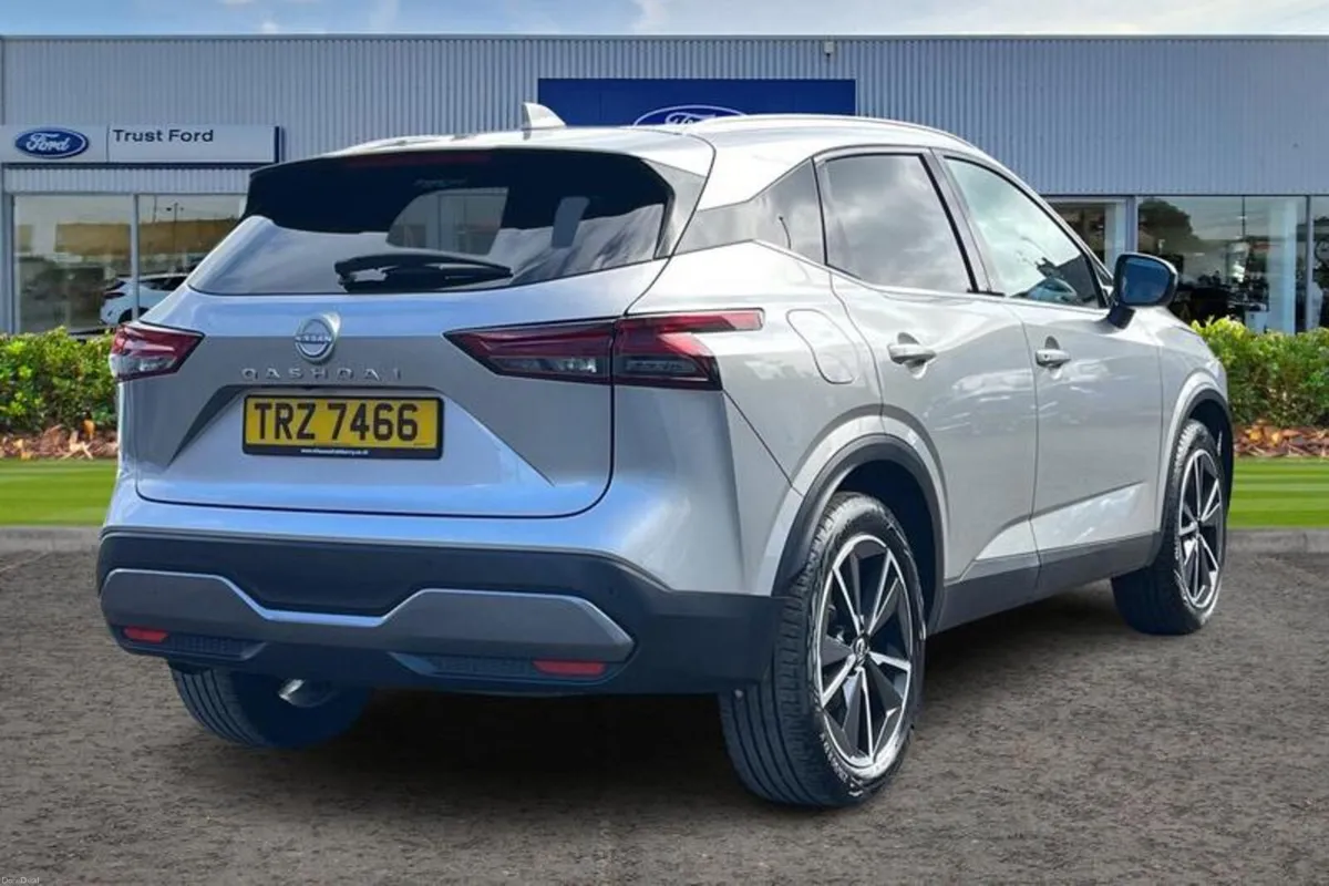 Nissan Qashqai Tekna - Image 4