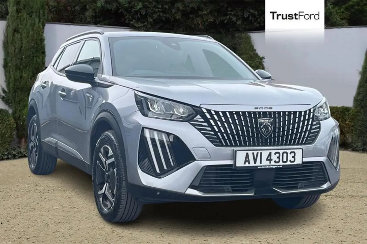 Peugeot 2008 1.2 PureTech Allure SUV 5dr Petrol EA - Image 1