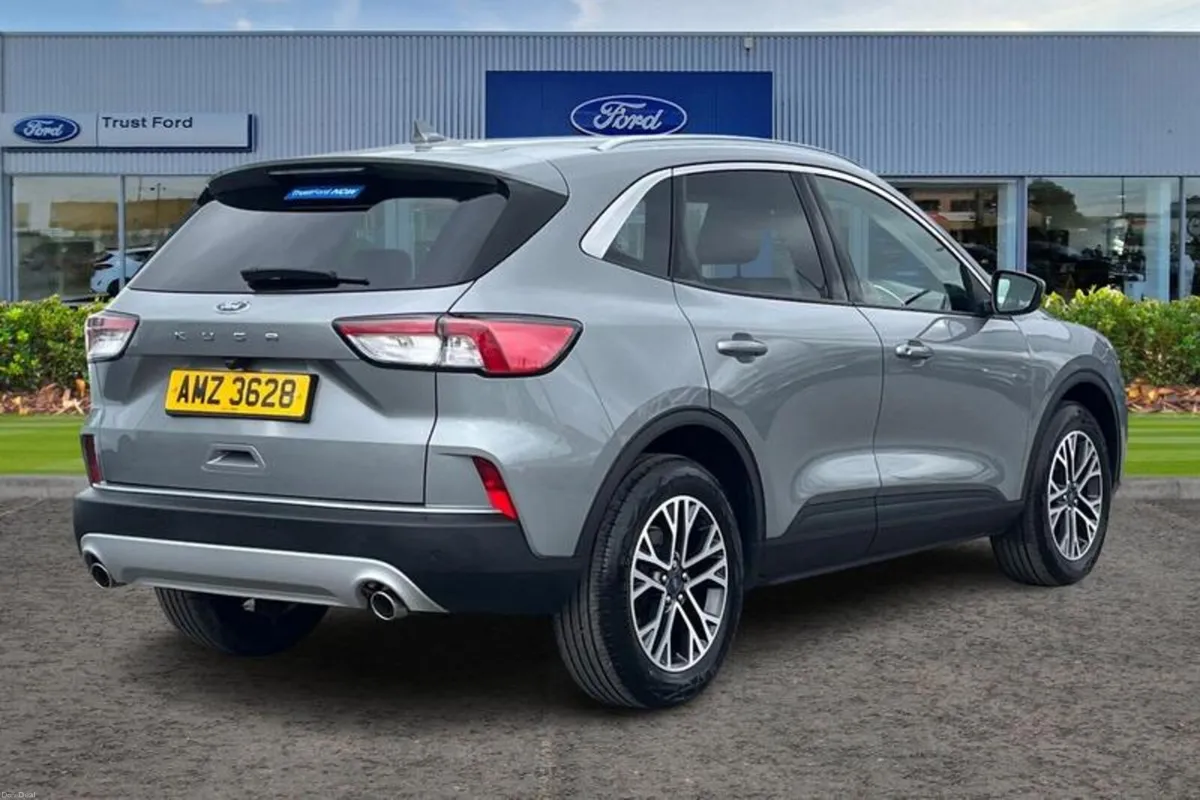 Ford Kuga Titanium Edition - Image 4