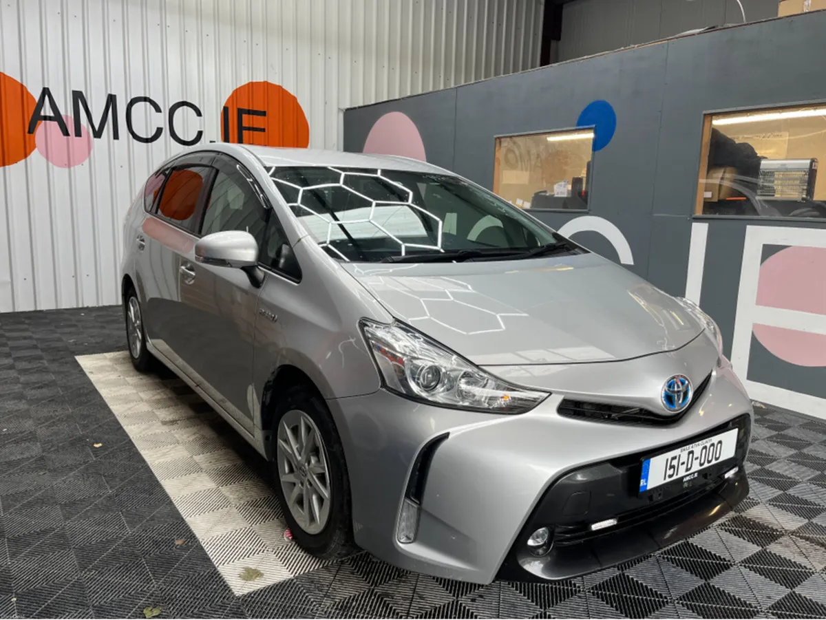 Toyota Prius 2015 TOYOTA PRIUS ALPHA S 1.8 AUTOMAT - Image 1
