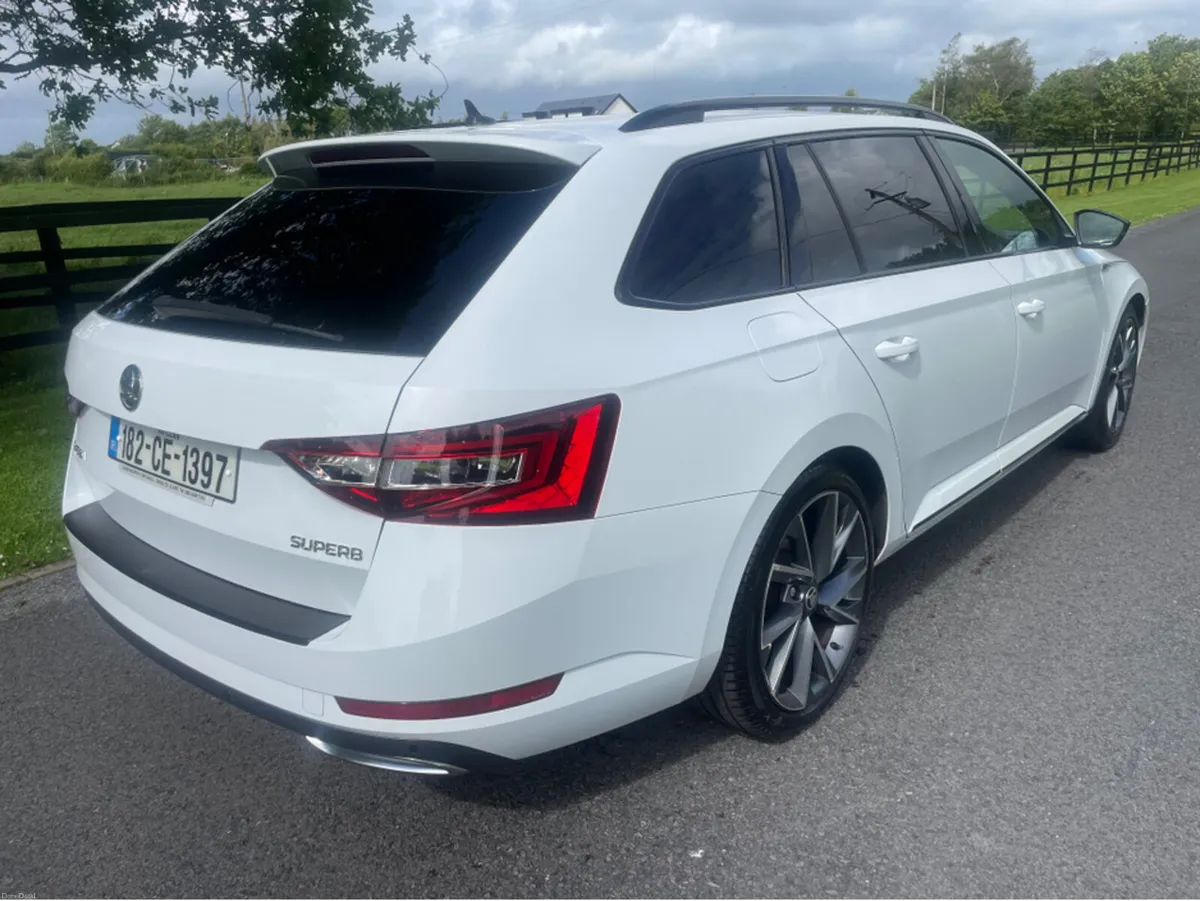 Skoda Superb 2.0 TDI SPORTLINE 150PS - Image 3