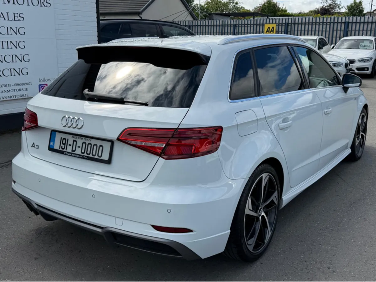 Audi A3 S-LINE SPORTBACK 1.4 TSI AUTO - Image 4