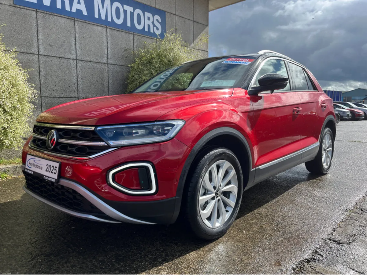 Volkswagen T-Roc STYLE AUTOMATIC 1.5 PETROL //VERY - Image 5