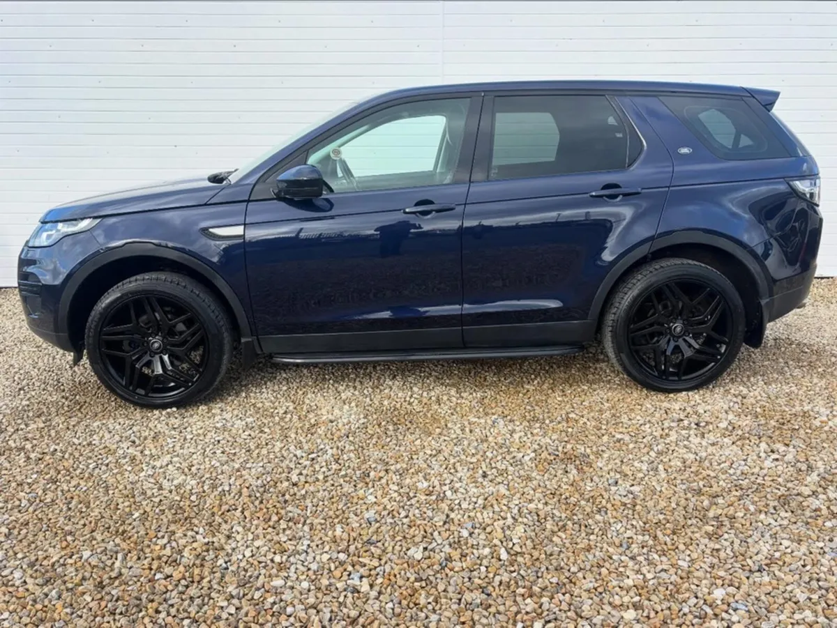 Land Rover Discovery SPORT MY16 2.0 TD4 S 7SAU 5DR - Image 2