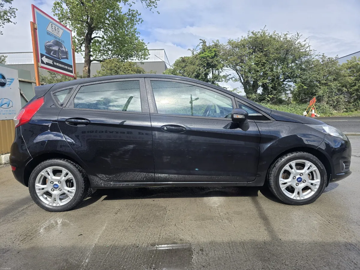 162 Ford Fiesta 1.2 Petrol Manual ZETEC Warranty - Image 4