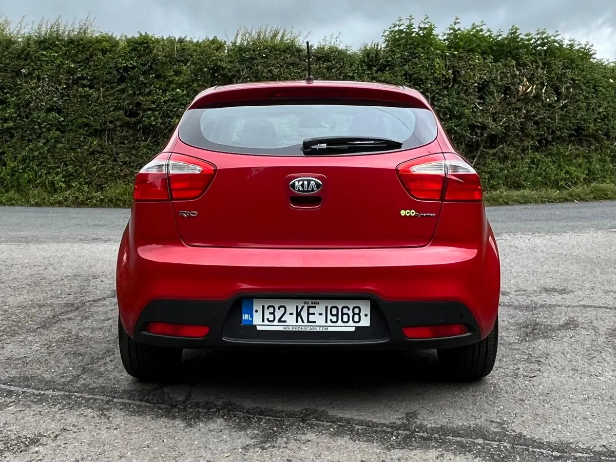 2013 Kia Rio - Image 2