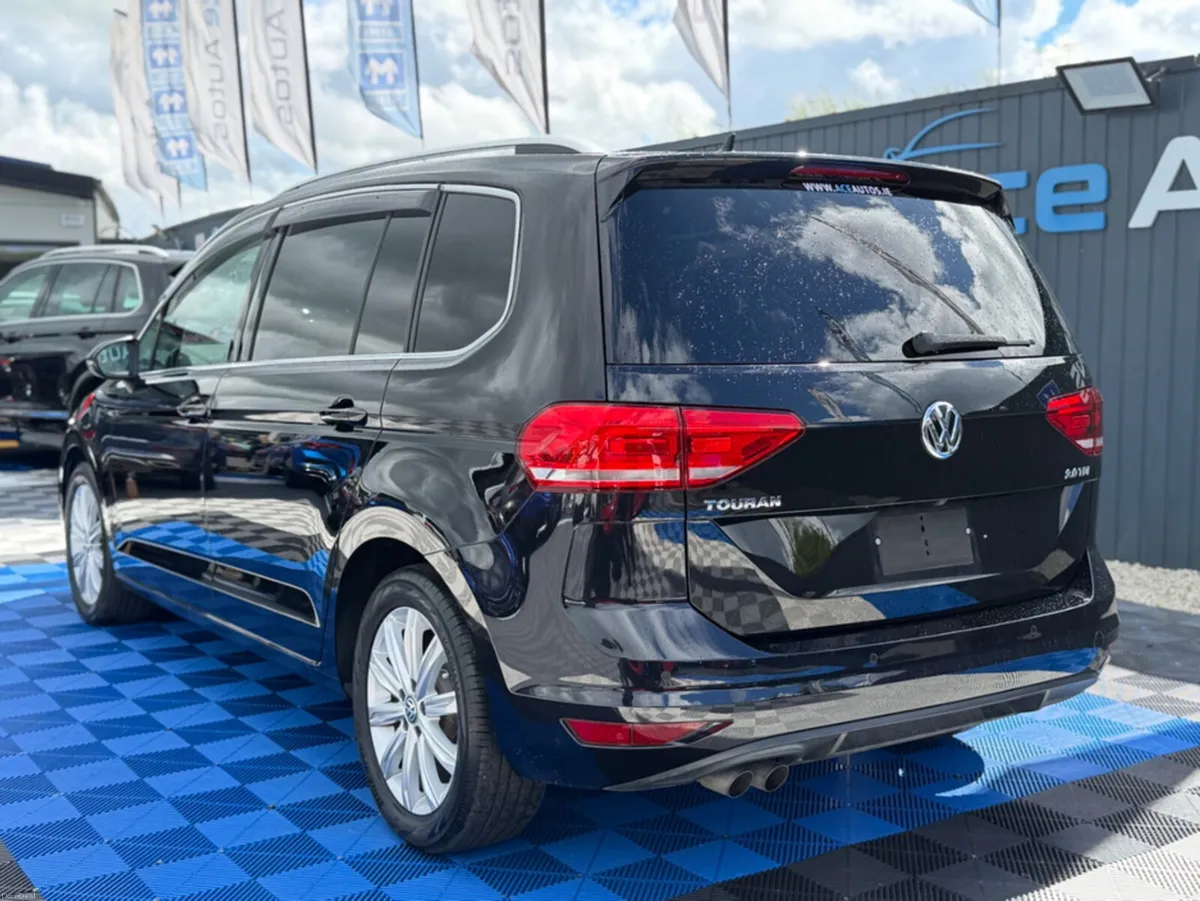 Volkswagen Touran HIGHLINE - 2.0L DIESEL - 7 SEATS - Image 5