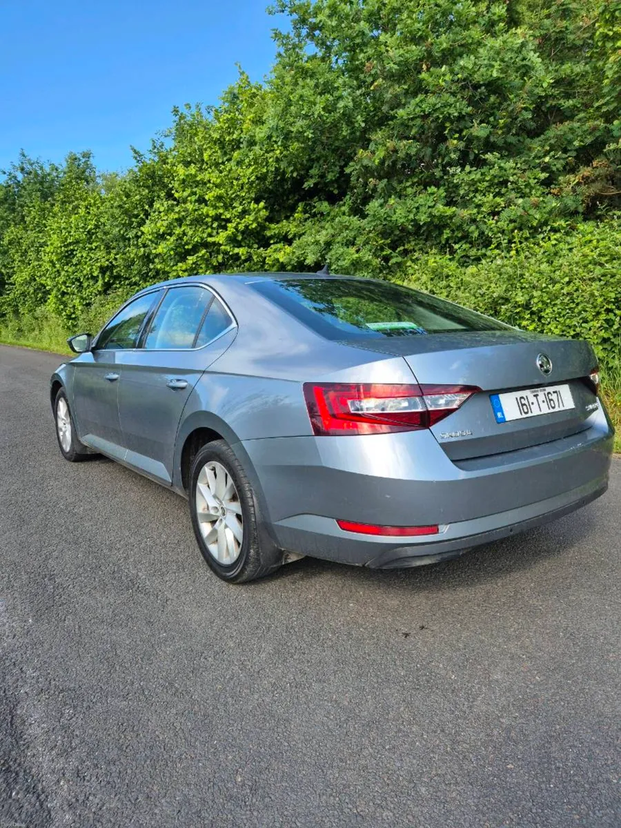 Skoda superb 2.0 diesel - Image 4