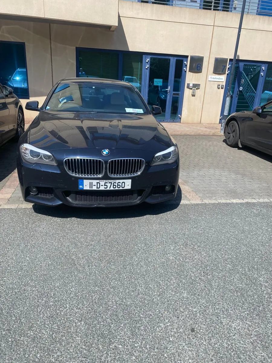 BMW 5-Series 2011 - Image 3