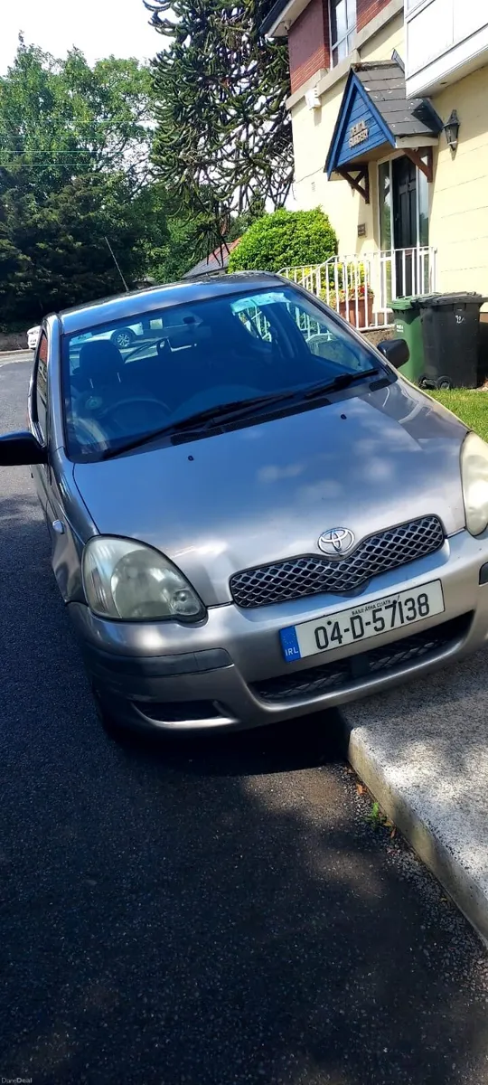 Yaris - Image 1