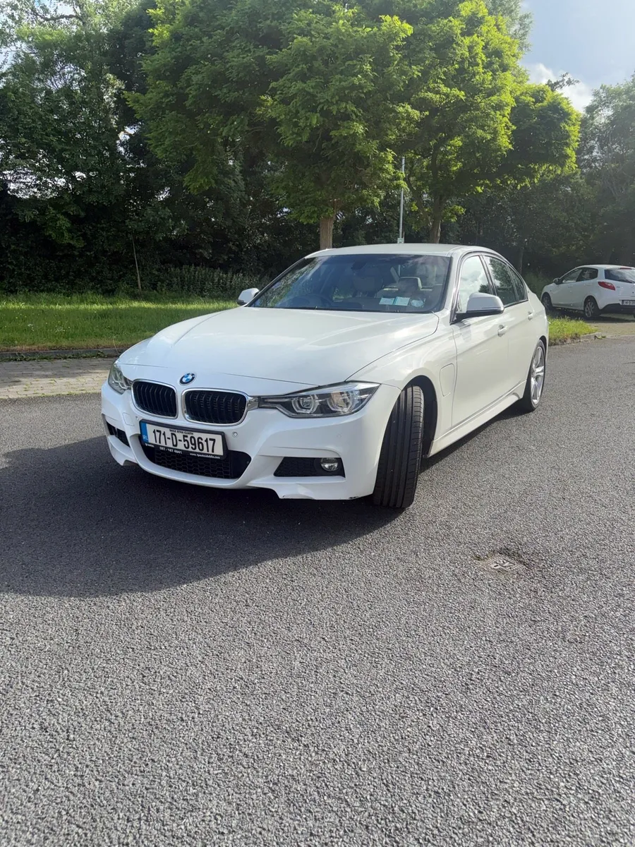 2017 BMW 330e MSPORT fresh nct passed yesterday - Image 4