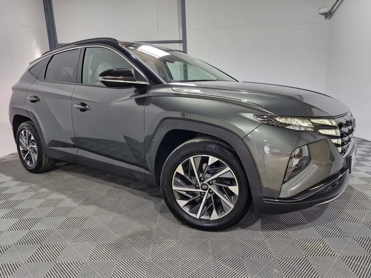 2021 Hyundai Tuscon Executive Plus Only 68,000KM - Image 1