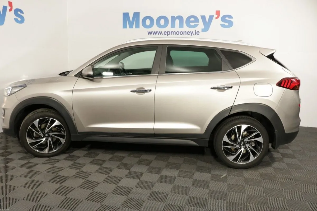Hyundai Tucson Executive PLus  1.6L Diesel SUV - A - Image 5