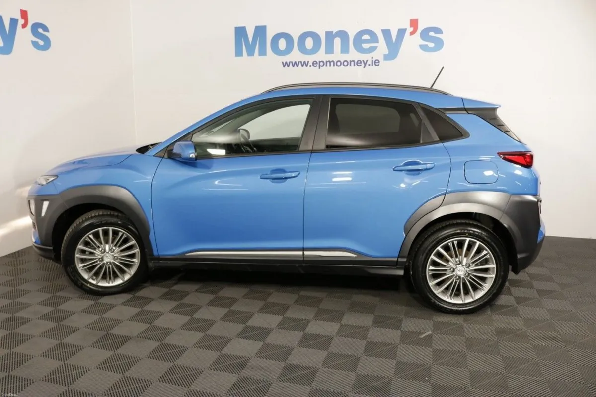 Hyundai KONA Executive 1.0L Petrol Compact SUV - T - Image 5