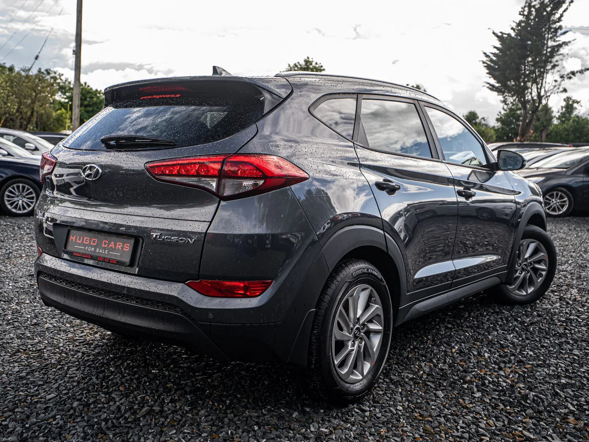 2017 Tucson 1.7d Auto Exec/1 owner/1yr warranty - Image 3