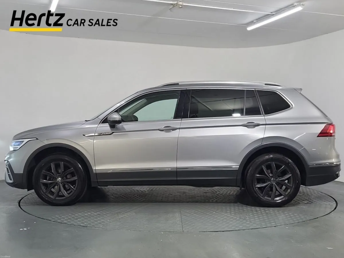 Volkswagen Tiguan  2.0TDI LIFE VW WARRANTY 03/2027 - Image 4