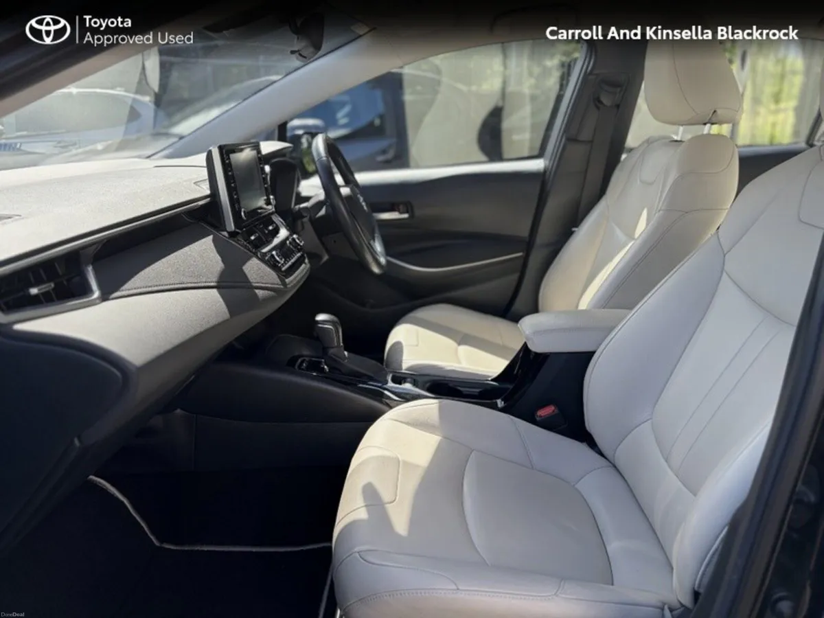 Toyota Corolla Hybrid Luna Saloon *FULL BEIGE LEAT - Image 6