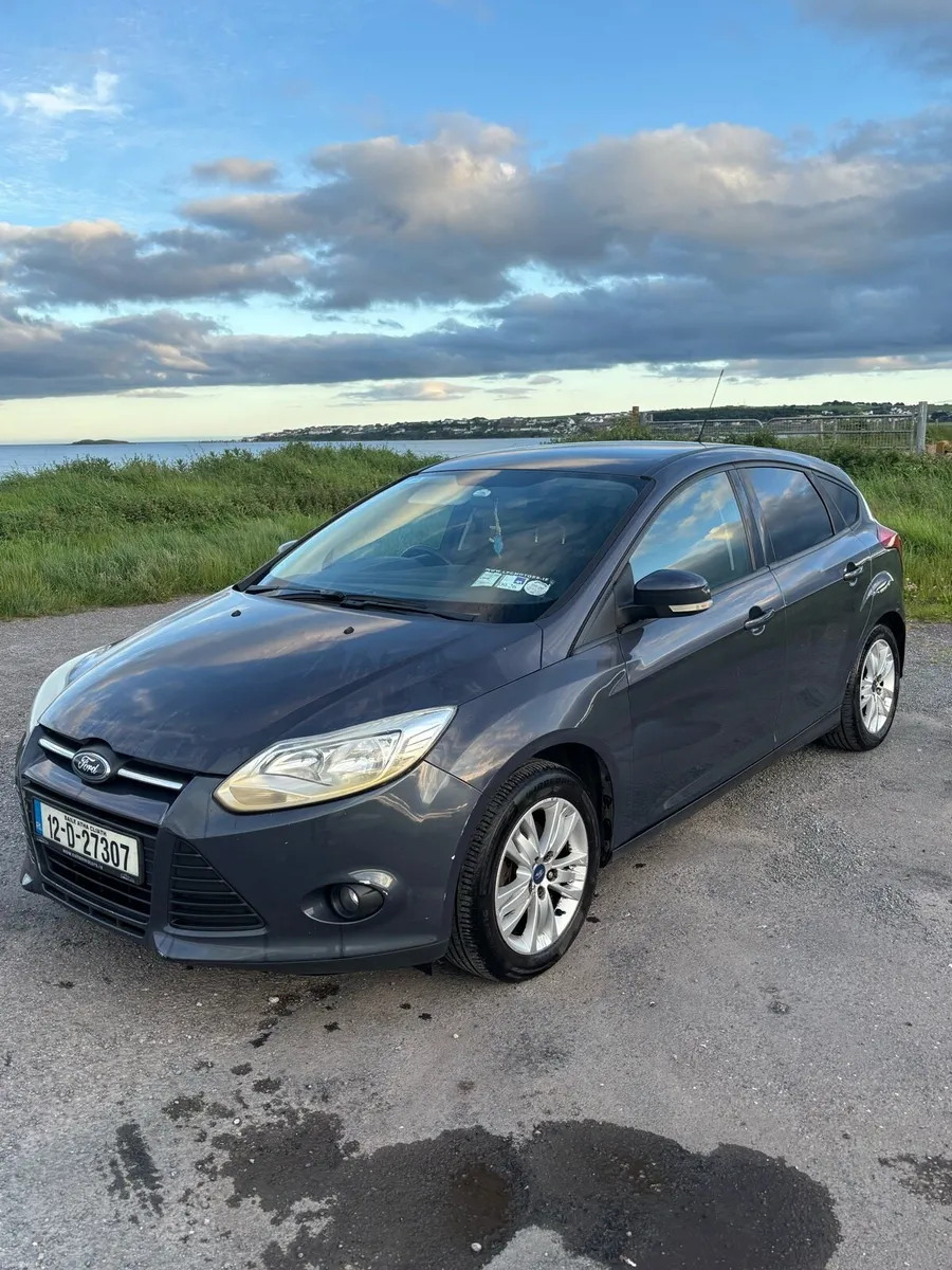 Ford Focus 2012 - Image 2