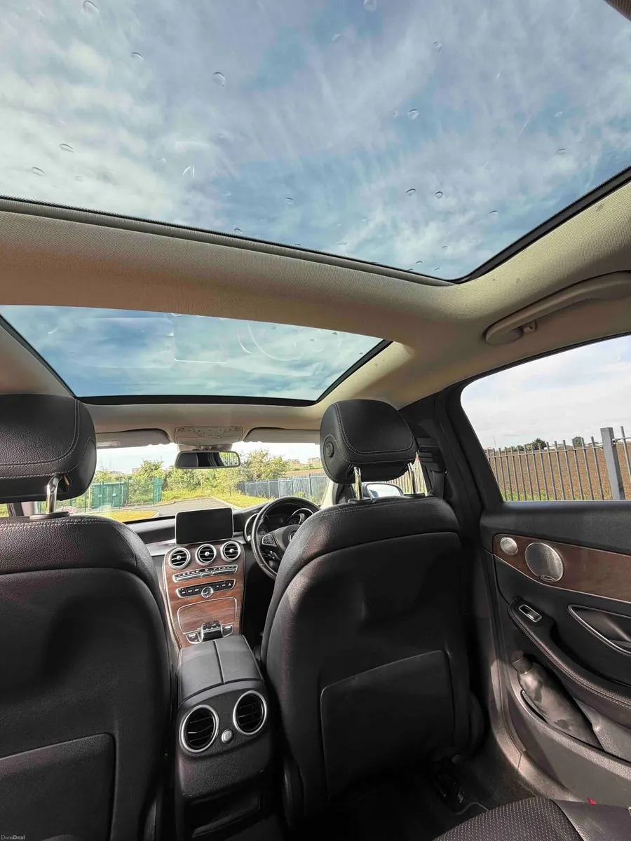 Mercedes-Benz C-Class 2016 -  PREMIUM PLUS - Image 2