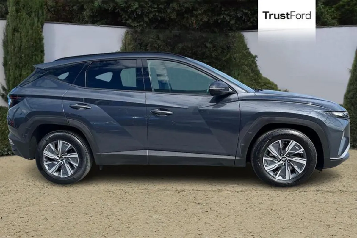 Hyundai Tucson SE Connect - Image 3